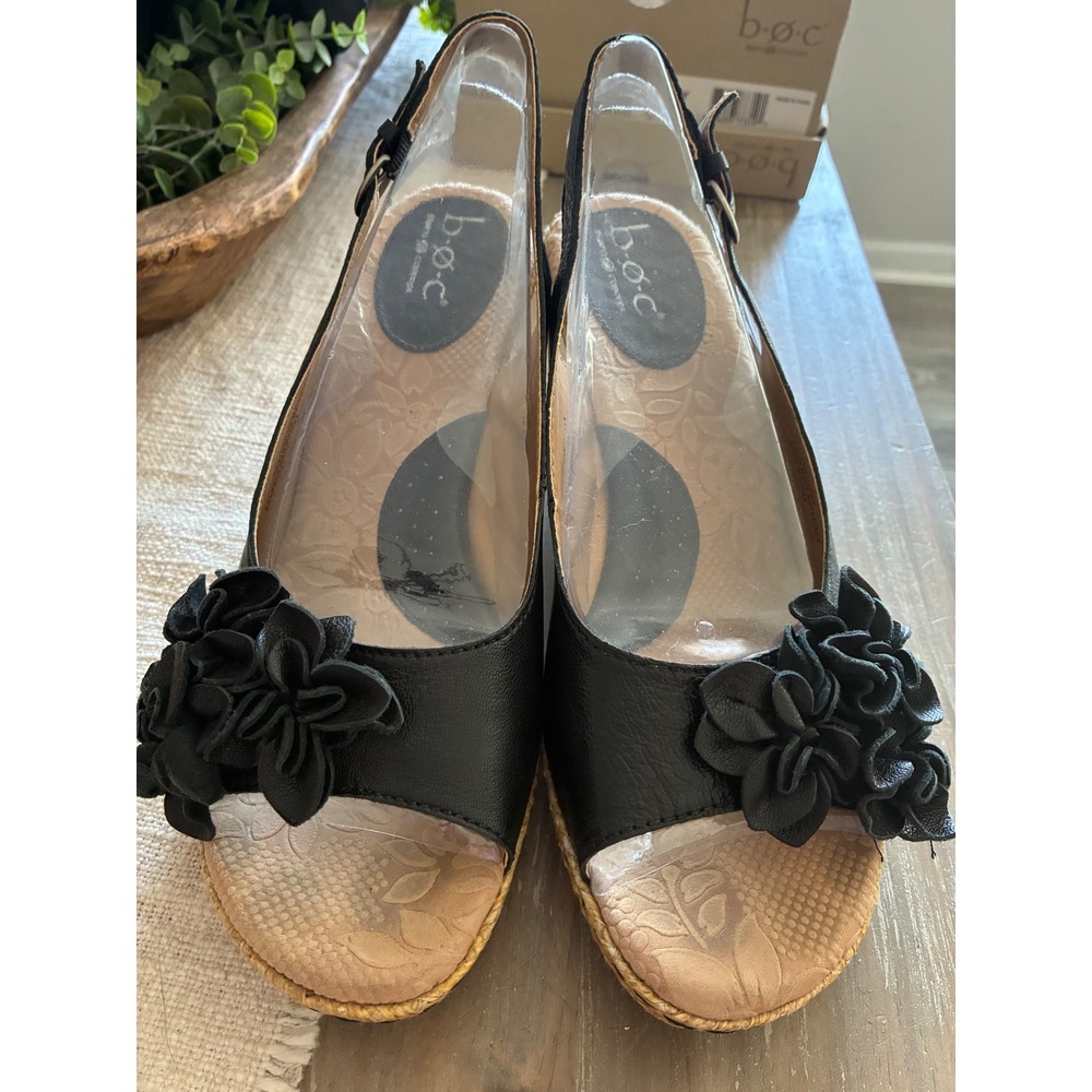 b.o.c. Born Concept Hotsky Black Leather Flower Wedge Sandals Womens 10 C21103
